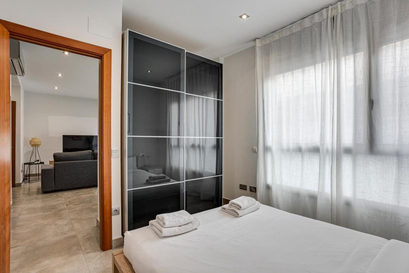 Urban Flats Vallirana Appartement *